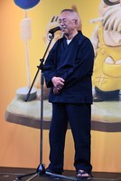 甚平に雪駄姿で登場した鈴木敏夫。 (c)Studio Ghibli