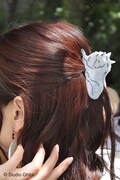 「もののけ姫 山犬のヘアクリップ」使用イメージ