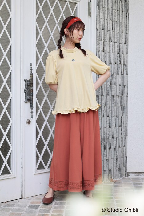 「天空の城ラピュタ リラックスウェア タイガーモスでの初しごとセット（トップ＆ボトム）」着用イメージ