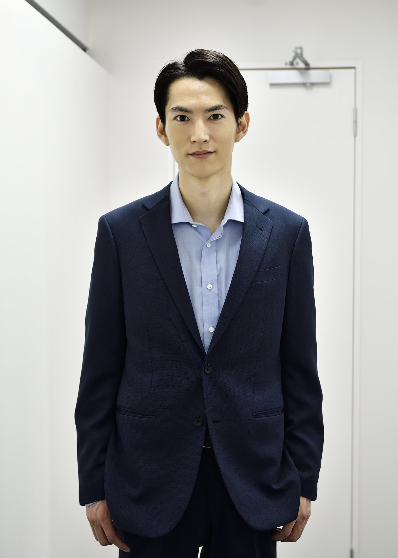 和田雅成扮する小美濃匡史。