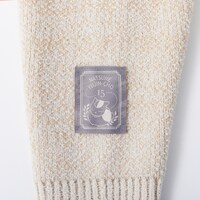 「夏目友人帳」コラボレーションのカーディガン。