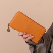 「夏目友人帳」コラボレーションの長財布。