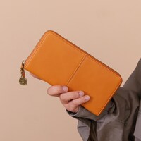 「夏目友人帳」コラボレーションの長財布。