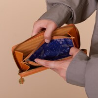 「夏目友人帳」コラボレーションの長財布。