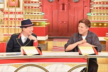 左から中居正広、木村昴。