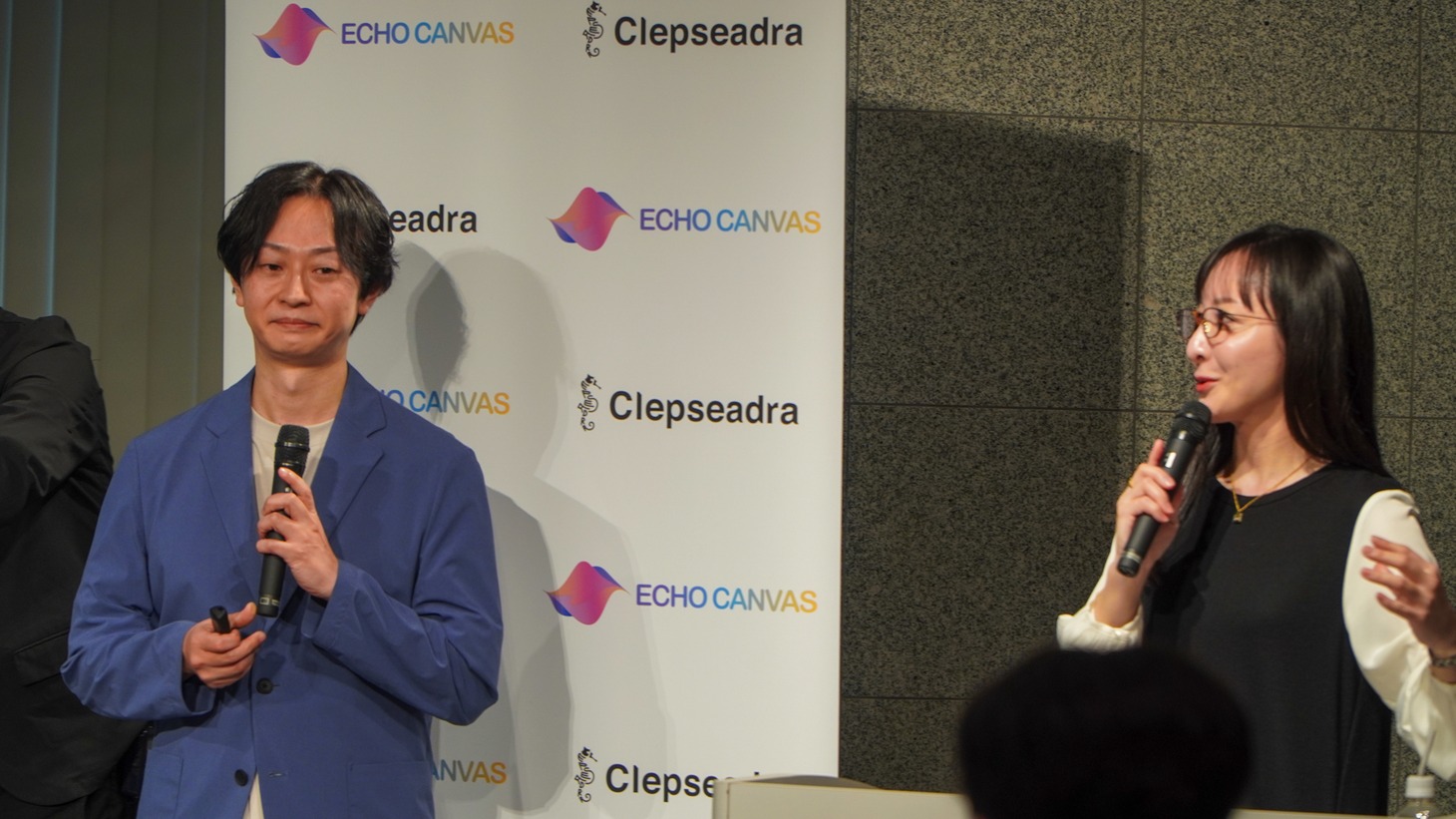 完成発表会の様子。