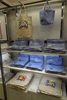 「ときめきトゥナイト展」で販売されるグッズ。 (c)池野恋／集英社