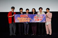 「おそ松さん～魂のたこ焼きパーティーと伝説のお泊り会～」公開記念舞台挨拶の様子。