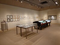 「クプルムの花嫁のセカイ展 ～おかわり～」の展示の様子。