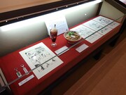 「クプルムの花嫁のセカイ展 ～おかわり～」の展示の様子。