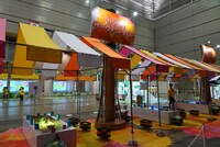 「わくわくカラフルエリセランド」