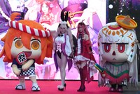 新たに登場したコスプレイヤー。左から、Usagi扮する光のコヤンスカヤ、ふつれ扮するバーヴァン・シー。