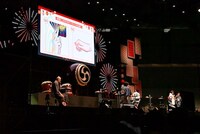 「『Fate/Grand Order』カルデア放送局 8周年SP ＋ 『flowers』Special Live」のクイズコーナーの様子。