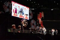 「『Fate/Grand Order』カルデア放送局 8周年SP ＋ 『flowers』Special Live」のクイズコーナーの様子。