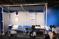 「西浦高校 グラウンドベンチ」コーナーの様子。