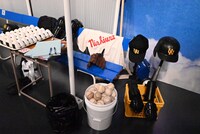 「西浦高校 グラウンドベンチ」コーナーの様子。