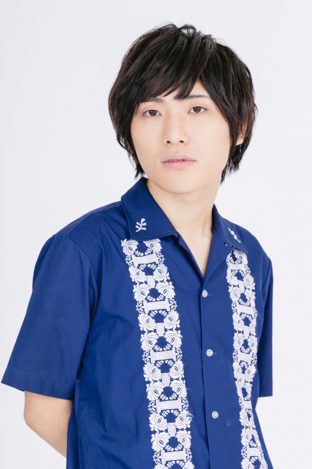 市川レノ役の加藤渉。