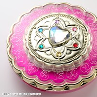 「プリキュア 20th Anniversary プレストパウダーコンパクト」