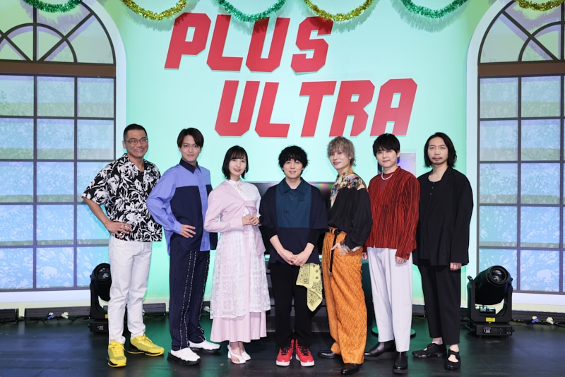 左から三宅健太、石川界人、佐倉綾音、山下大輝、岡本信彦、梶裕貴、諏訪部順一。