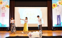 左から司会の森遥香アナウンサー、水瀬いのり、内山昂輝。
