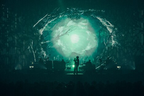 米津玄師「地球儀」ライブ写真