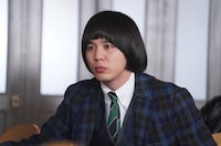 山脇辰哉演じる鈴木。