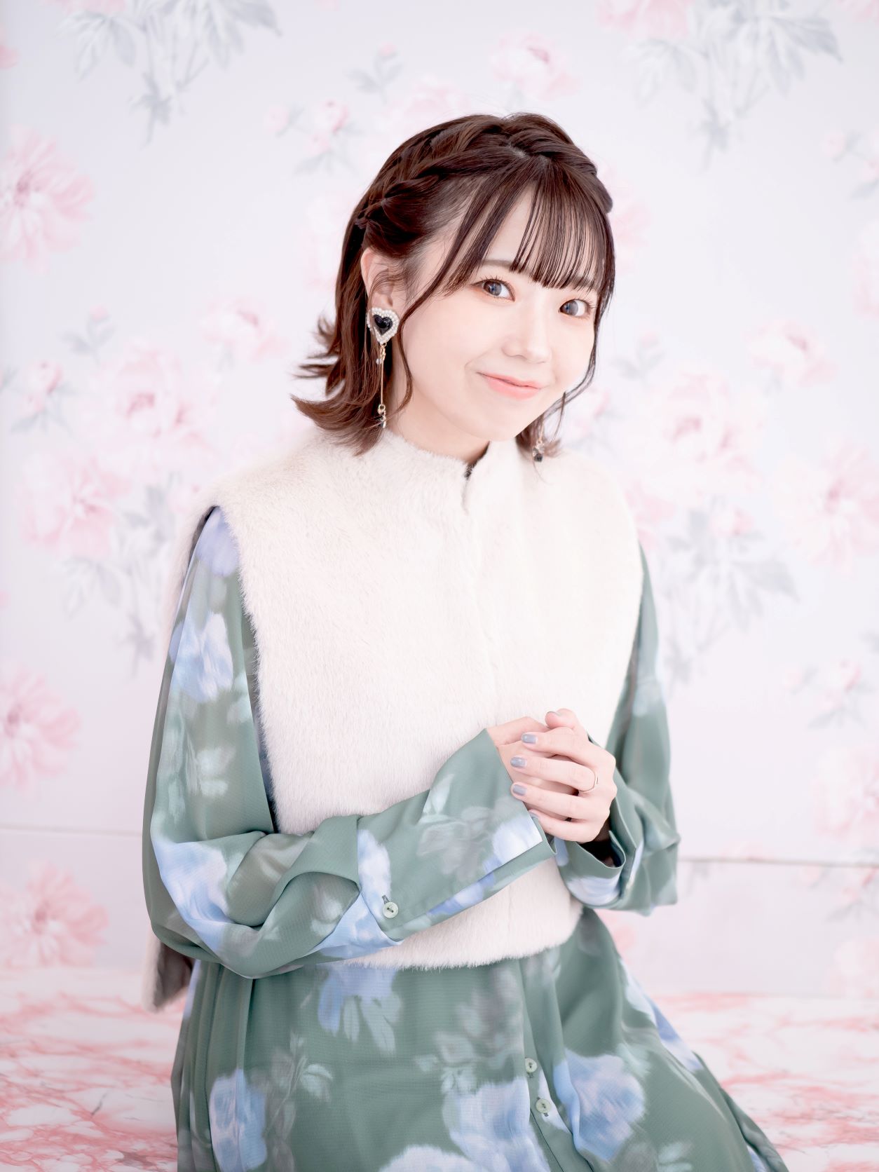 たま役の高田憂希。