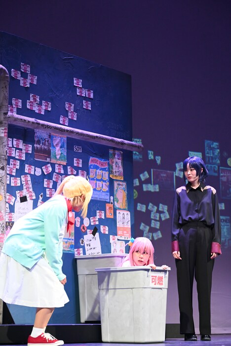 舞台「THEATER MILANO-Za オープニングシリーズ LIVE STAGE『ぼっち・ざ・ろっく!』」より。