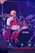 舞台「THEATER MILANO-Za オープニングシリーズ LIVE STAGE『ぼっち・ざ・ろっく!』」より、大竹美希演じる伊地知虹夏。