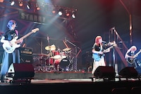 舞台「THEATER MILANO-Za オープニングシリーズ LIVE STAGE『ぼっち・ざ・ろっく！』」より。