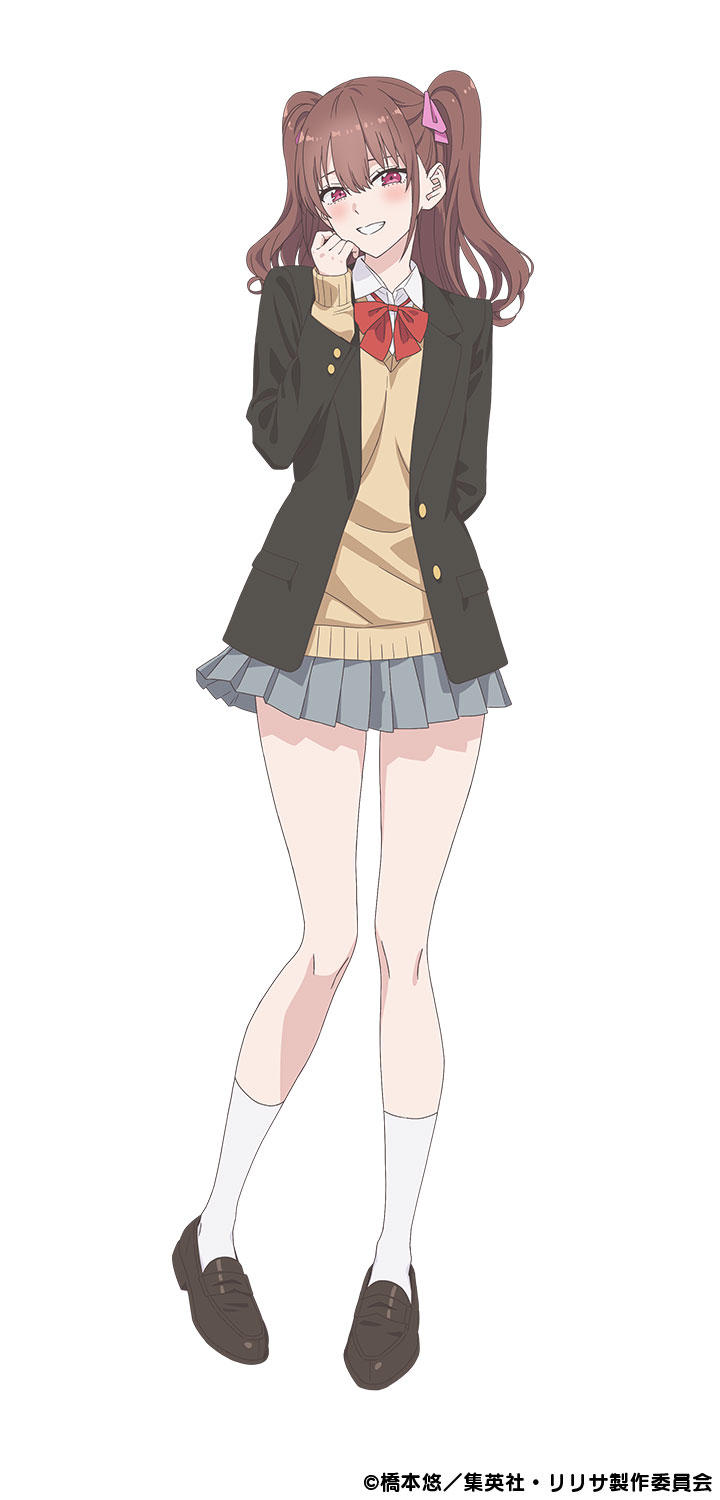 制服姿の橘美花莉（CV：鬼頭明里）。リリサのクラスメイトで、抜群のルックスとスタイルを兼ね備えた人気モデル。ファンからの愛称はミカリン。幼なじみの奥村のことを10年間一途に思い続けているが、彼が3次元女子に興味がないため、気持ちに気付いてもらえない。 (c)橋本悠／集英社・リリサ製作委員会