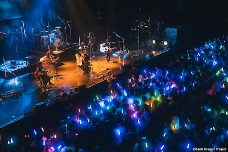 アコースティックパートの様子。