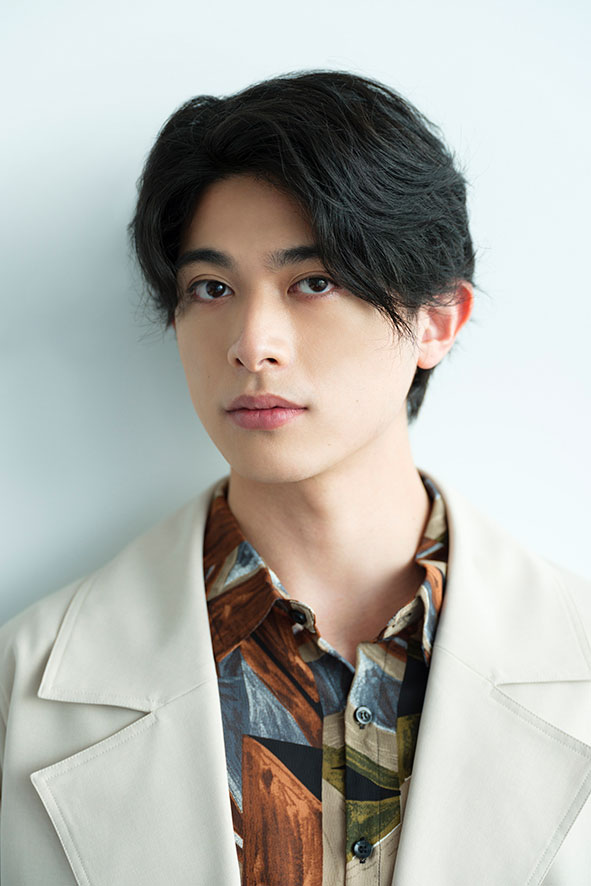 今泉俊輔役の砂川脩弥。