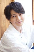 福富寿一役の高崎俊吾。