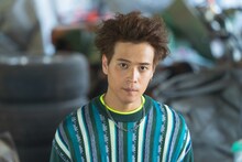 堀家一希扮する内藤仁志。