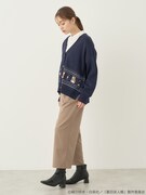 「夏目友人帳 ニャンコ先生ニットカーディガン」着用イメージ。