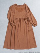 「夏目友人帳 ニャンコ先生刺繍ワンピース」