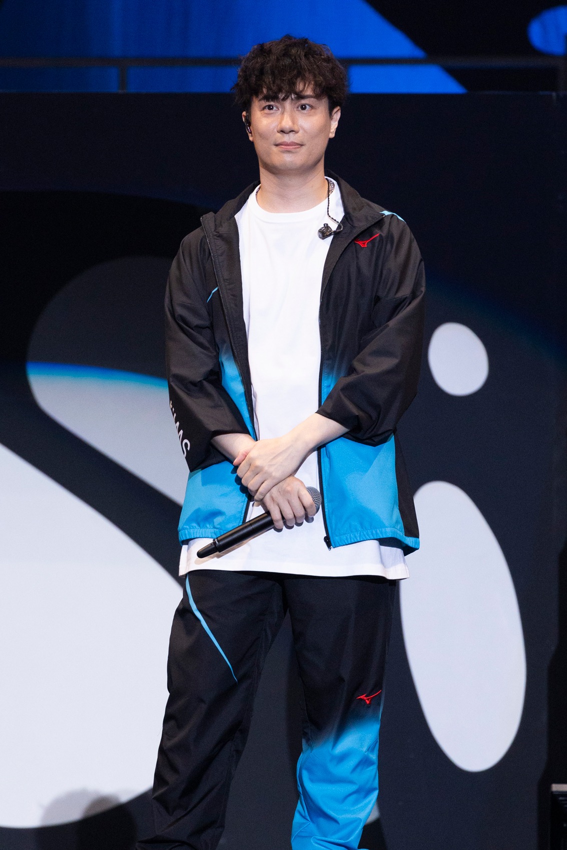 鈴木達央