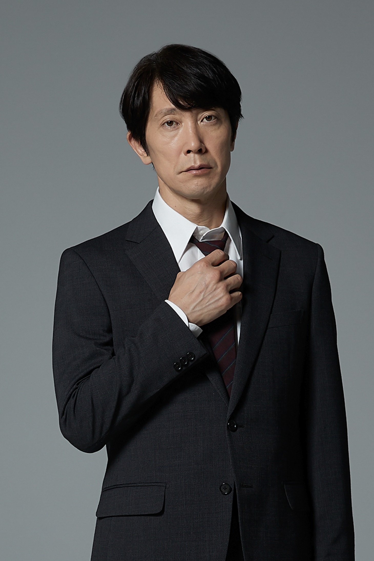 佐々木蔵之介扮する鳥栖哲雄。(c)山川直輝・朝基まさし／講談社／ドラマ「マイホームヒーロー」製作委員会・MBS