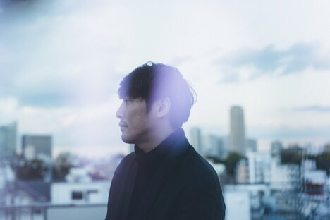 監督の藤井道人。(c)後藤武浩