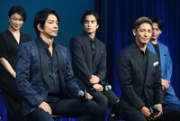 映画「沈黙の艦隊」完成報告会より。