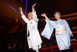 左から遠藤正明、島津亜矢。