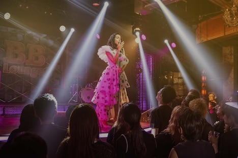 アヴちゃん扮するマリア・ディーゼル。 (c)フジテレビ