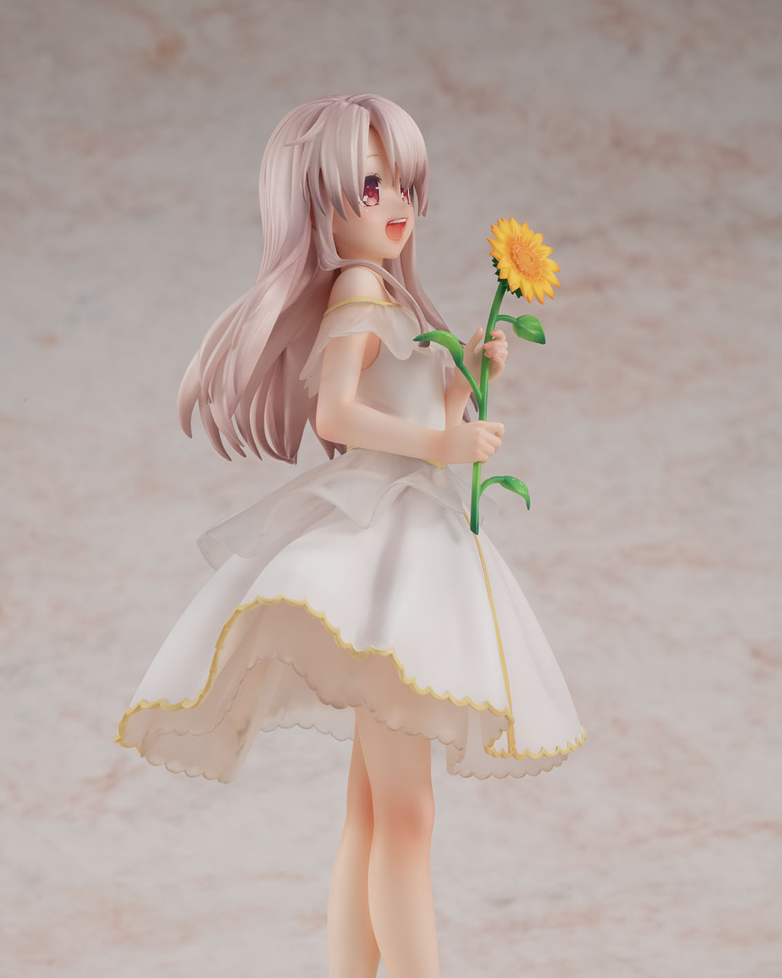 「劇場版『Fate/kaleid liner プリズマ☆イリヤ Licht 名前の無い少女』 イリヤスフィール・フォン・アインツベルン サマーワンピースver.」
