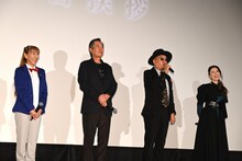 左から高山みなみ、堀之紀、立木文彦、三石琴乃。