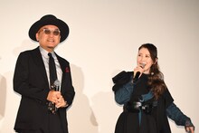 左から立木文彦、三石琴乃。