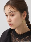 「呪術高専 校章チャームイヤリング 釘崎野薔薇モデル」