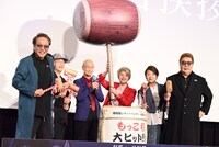 「劇場版シティーハンター 天使の涙（エンジェルダスト）」の“聖地新宿舞台挨拶”の様子。