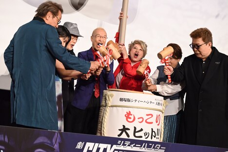 「劇場版シティーハンター 天使の涙（エンジェルダスト）」の“聖地新宿舞台挨拶”の様子。