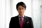 ドラマ「フェルマーの料理」に及川光博が出演、岳が通う高校の理事長役